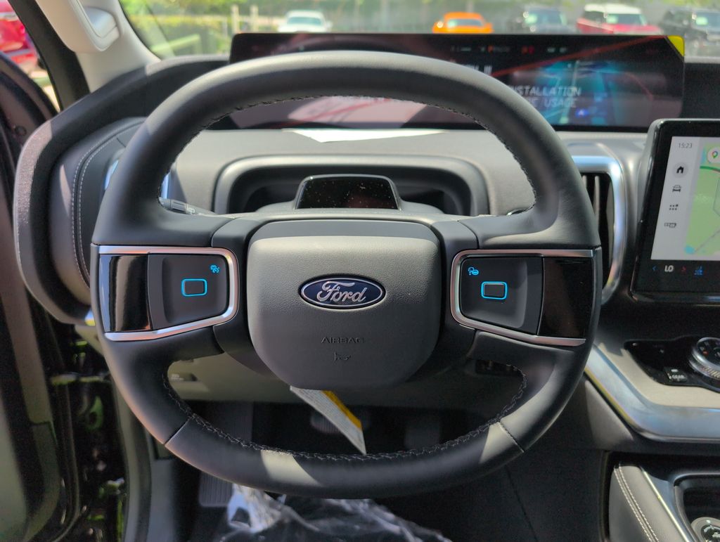 New 2026 Black Ford Platinum image 33