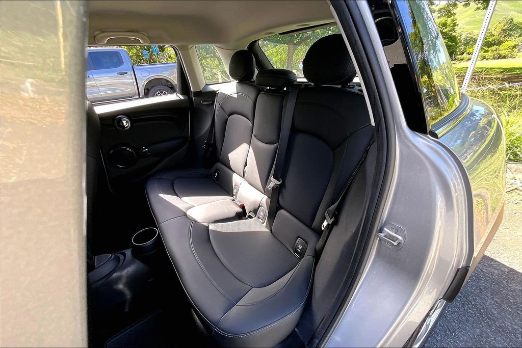 Used 2024 Silver MINI  image 28