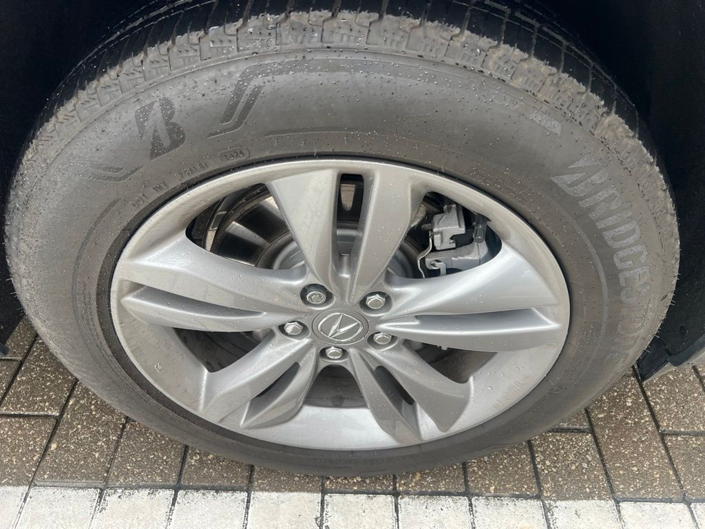 Used 2024 Silver Acura 3.5L image 10