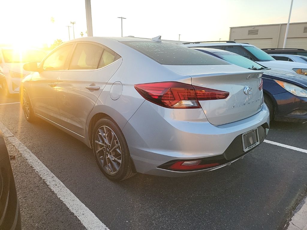 2020 Hyundai Elantra Limited Edition 2