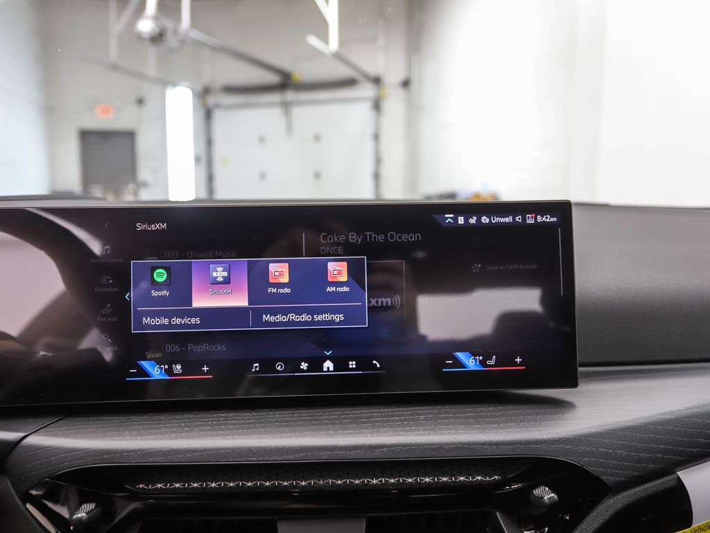 Thumbnail: 2026 BMW 4 Series - 16