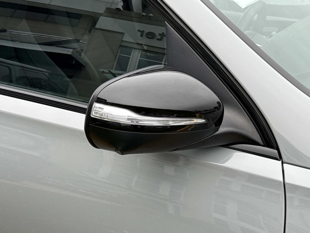 Thumbnail: 2025 Mercedes-Benz GLS - 18