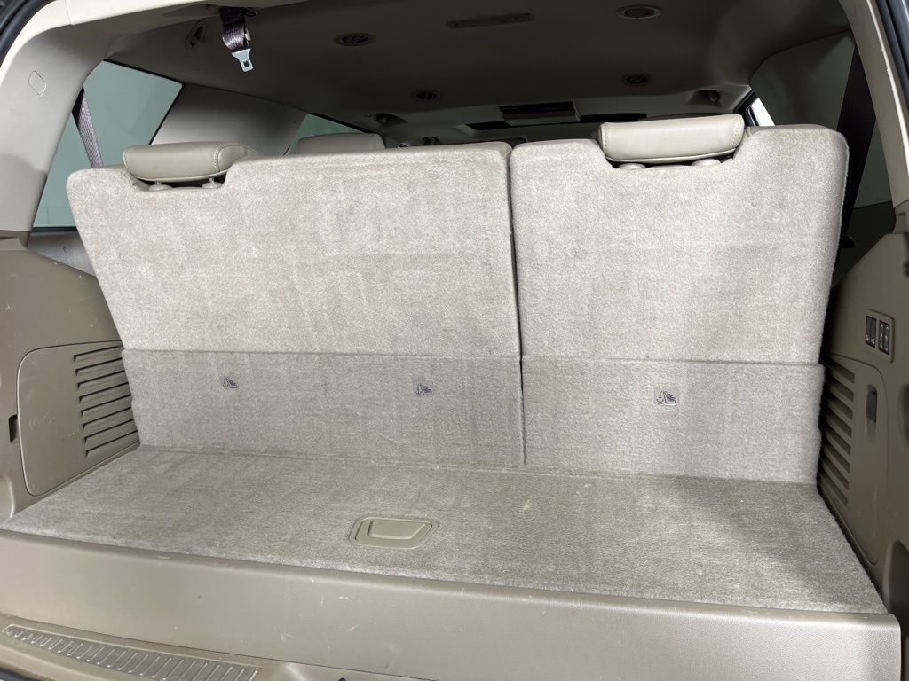 Thumbnail: 2018 Chevrolet Tahoe - 14