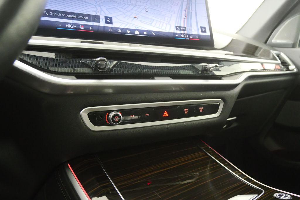 Thumbnail: 2025 BMW X5 - 27