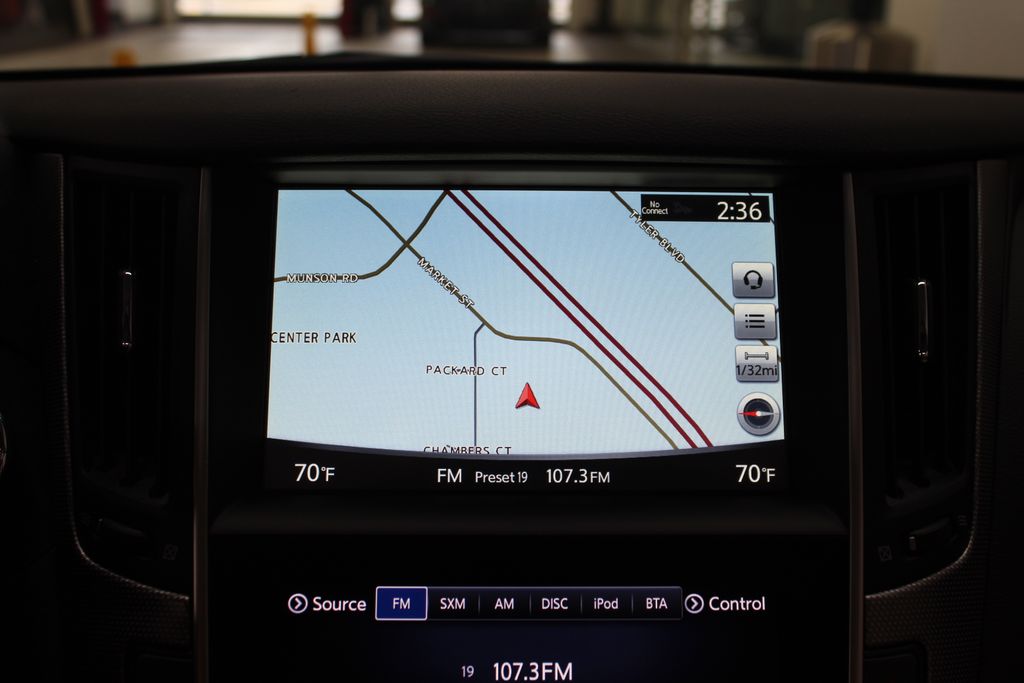 Thumbnail: 2014 INFINITI Q50 - 17