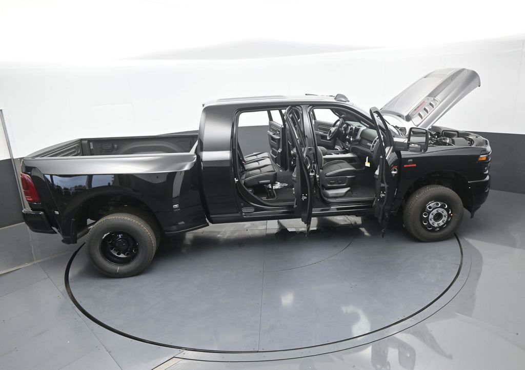 New 2026 Diamond Black Crystal Pearlcoat Ram Laramie image 69
