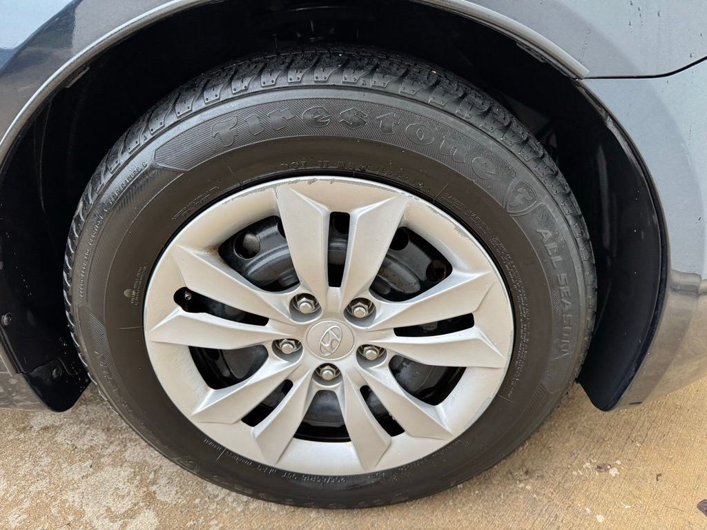Used Car 2012 Hyundai Sonata  Gls For Sale Under $10,000 In Georgetown, Texas