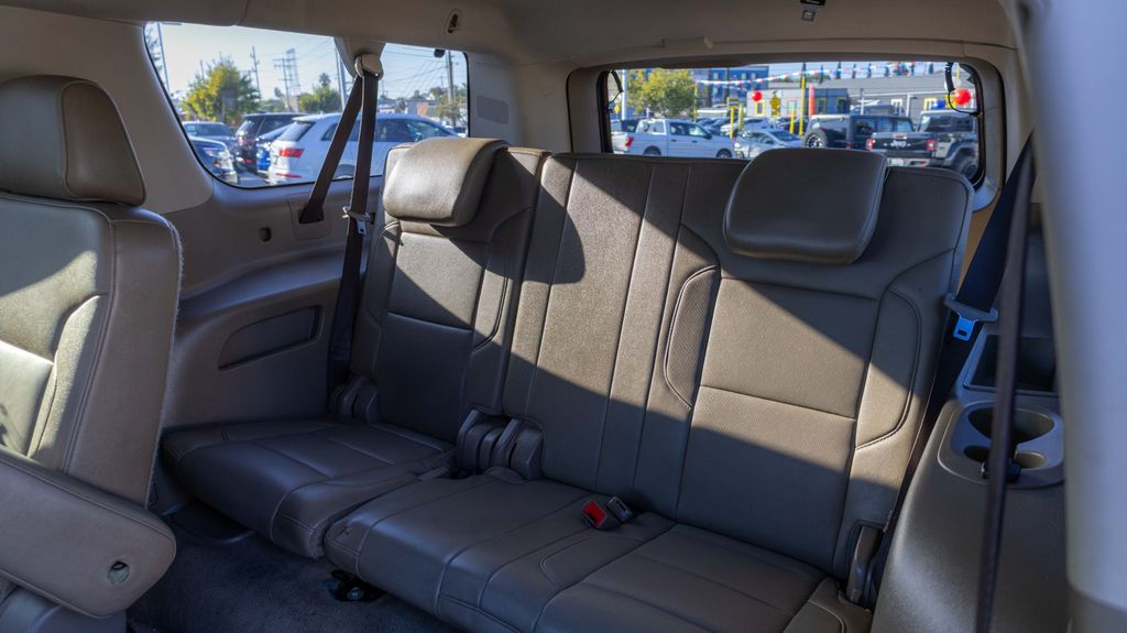 Used 2018 GMC Yukon XL SLT 4D Sport Utility