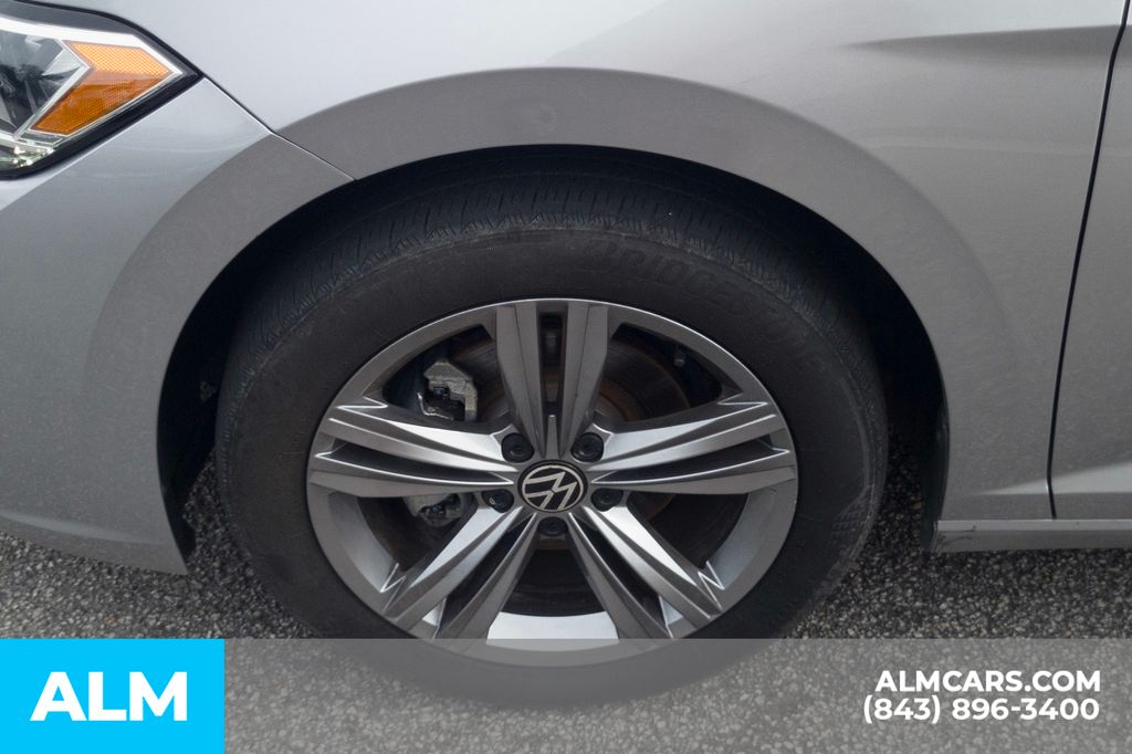 Used 2024 Platinum Gray Metallic Volkswagen 1.5T SE image 12