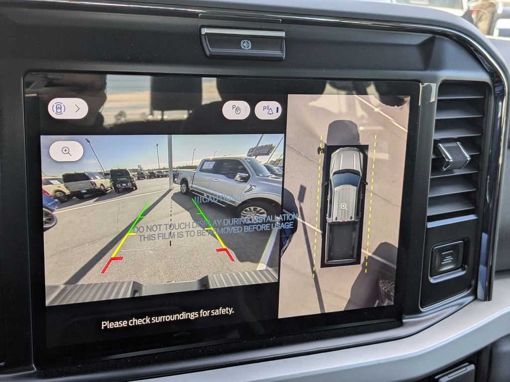 2026 Ford F-250 Super Duty Black Widow