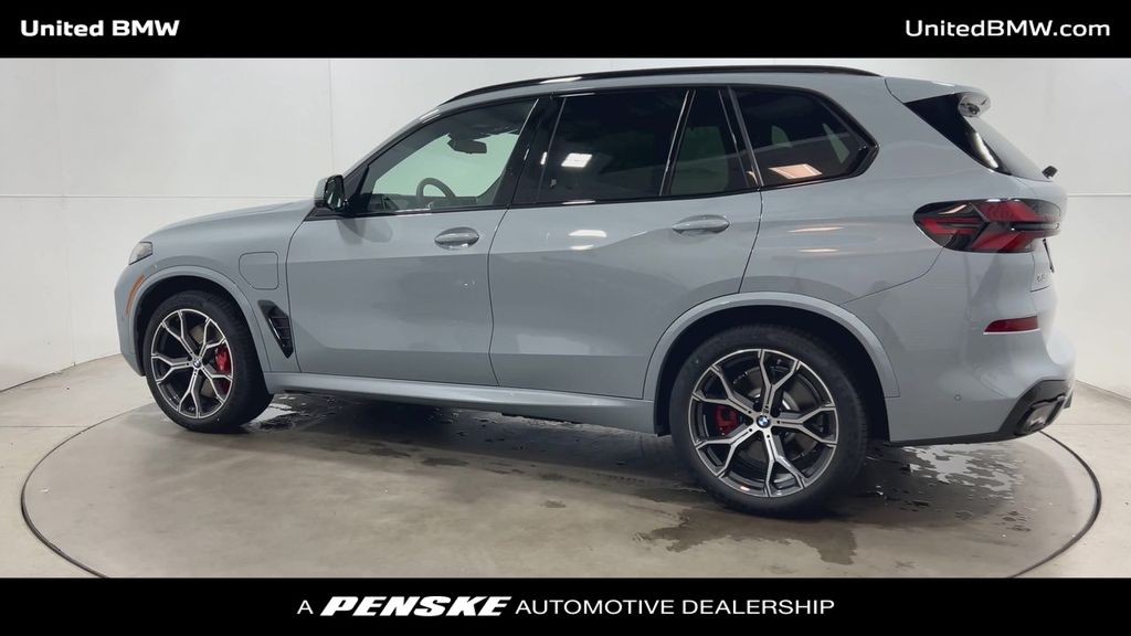 Thumbnail: 2026 BMW X5 - 6