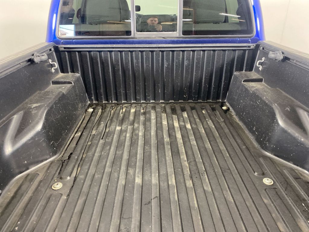 2015 Toyota Tacoma Base 22