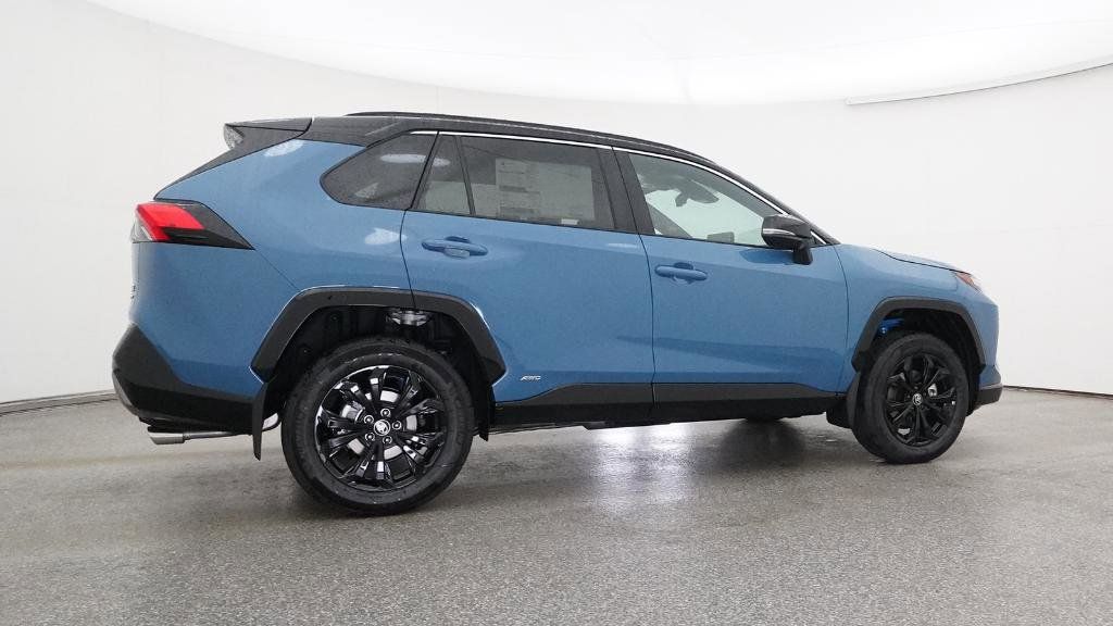 Thumbnail: 2025 Toyota RAV4 - 18