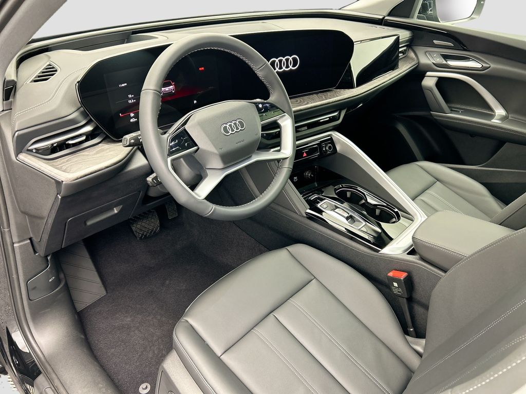 Thumbnail: 2025 Audi Q5 - 9