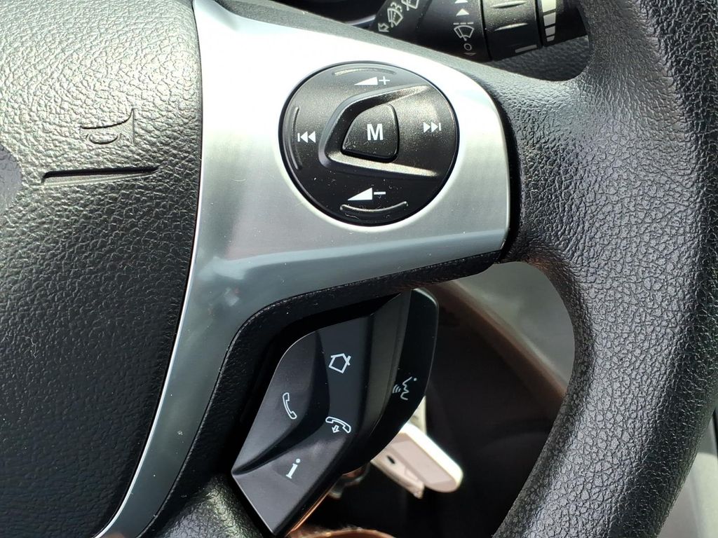 used 2013 Ford Escape car, priced at $11,900