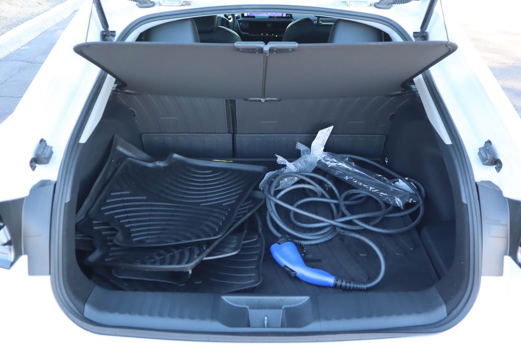 Thumbnail: 2025 Toyota Prius - 27