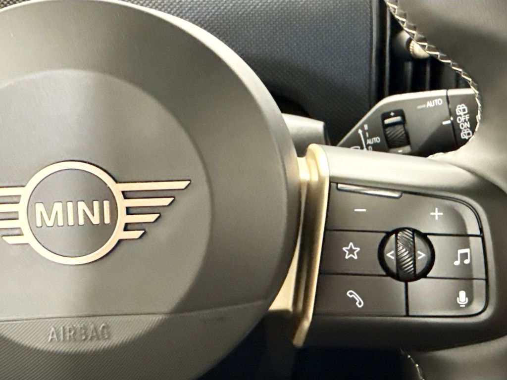 Thumbnail: 2025 MINI Cooper - 12