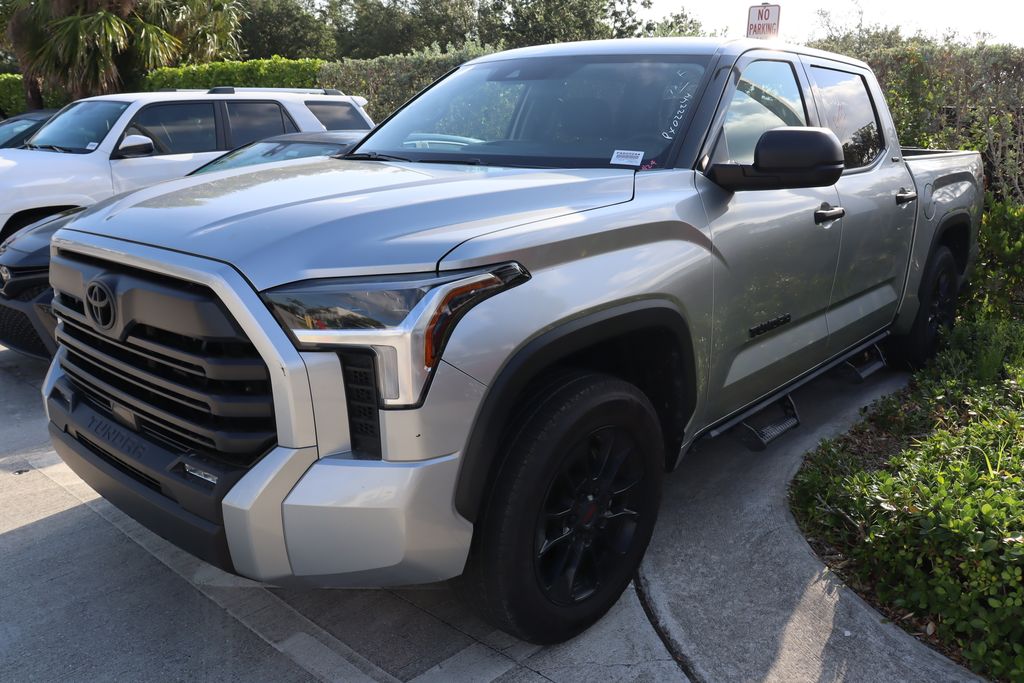 2023 Toyota Tundra SR5 2