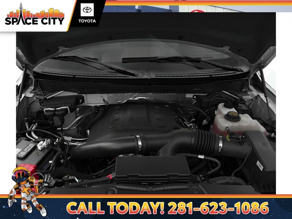 Oxford White 2013 Ford F-150 Pickup Truck 4X2 6-Speed Automatic