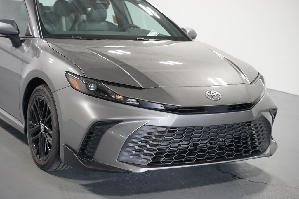 Thumbnail: 2025 Toyota Camry - 4