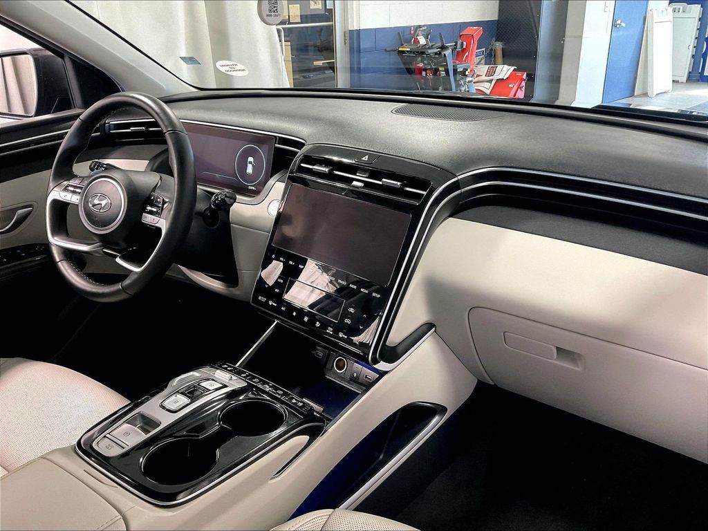 2023 Hyundai Tucson Plug-In Hybrid — photo 14