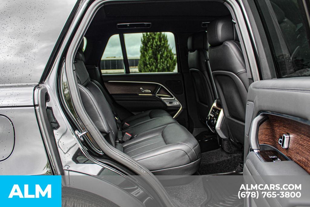 Used 2024 Black Land Rover SE image 19