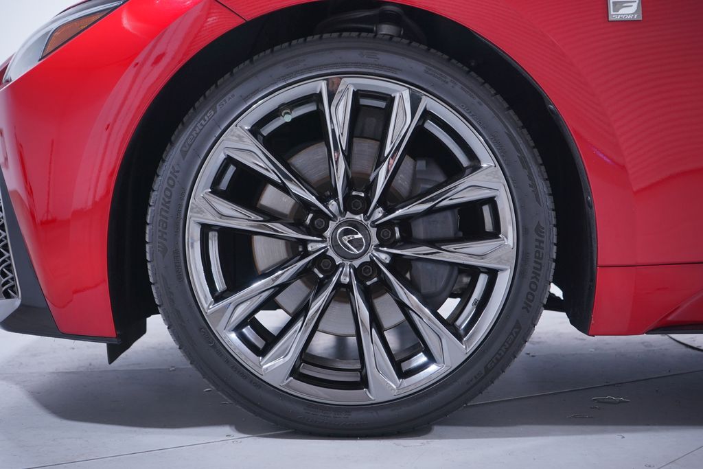 Thumbnail: 2022 Lexus IS - 2