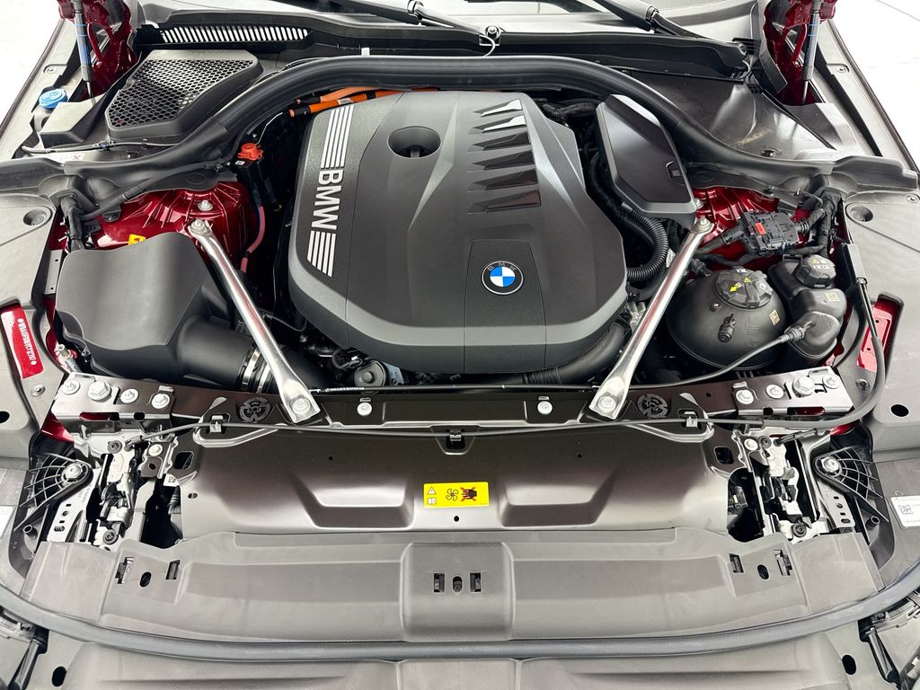 Thumbnail: 2027 BMW 5 Series - 28