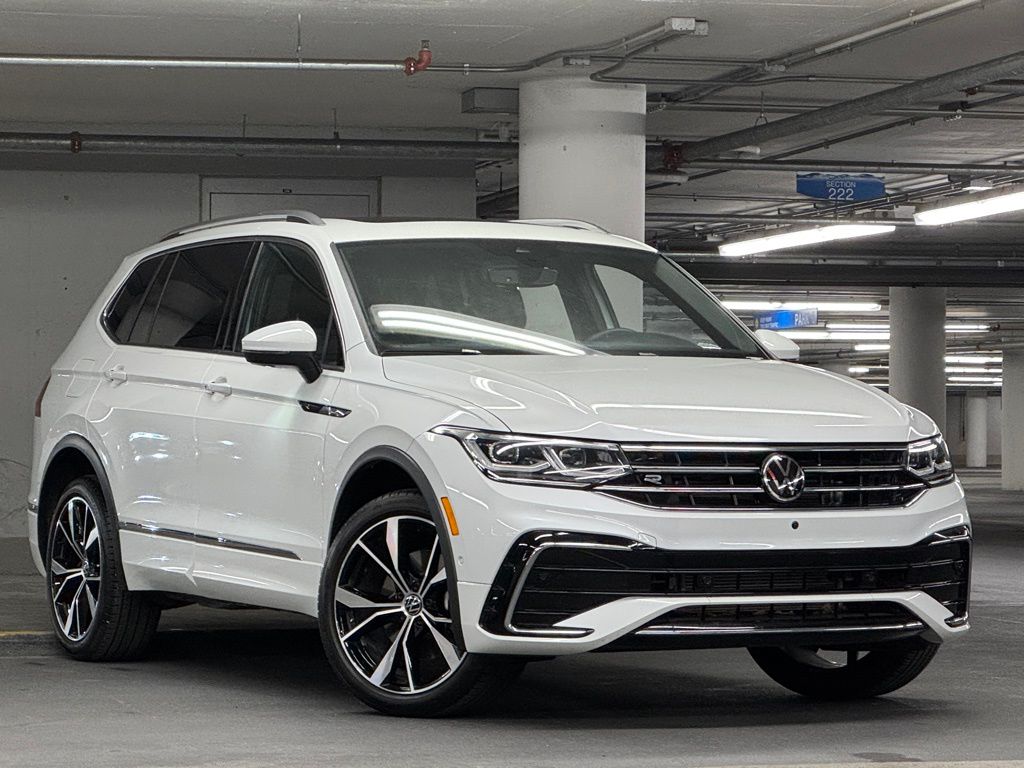 2024 Volkswagen Tiguan 2.0T SEL R-Line 3