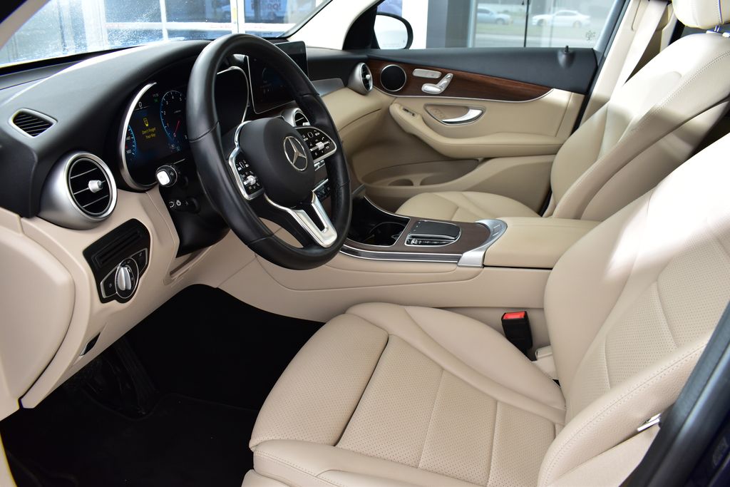 Thumbnail: 2022 Mercedes-Benz GLC - 13