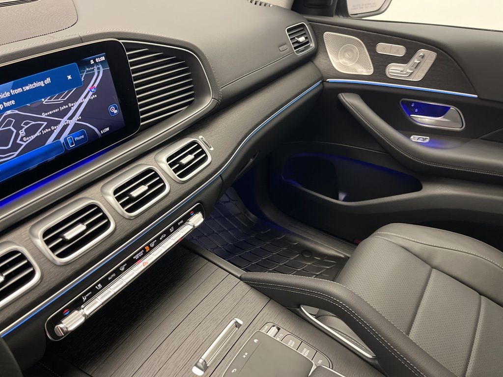 Thumbnail: 2026 Mercedes-Benz GLS - 21