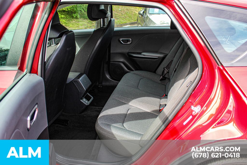 Used 2025 Red Kia LXS image 15