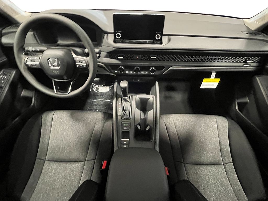 2025 Honda Accord SE - Photo 17