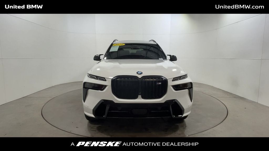 2024 BMW X7 M60i 3