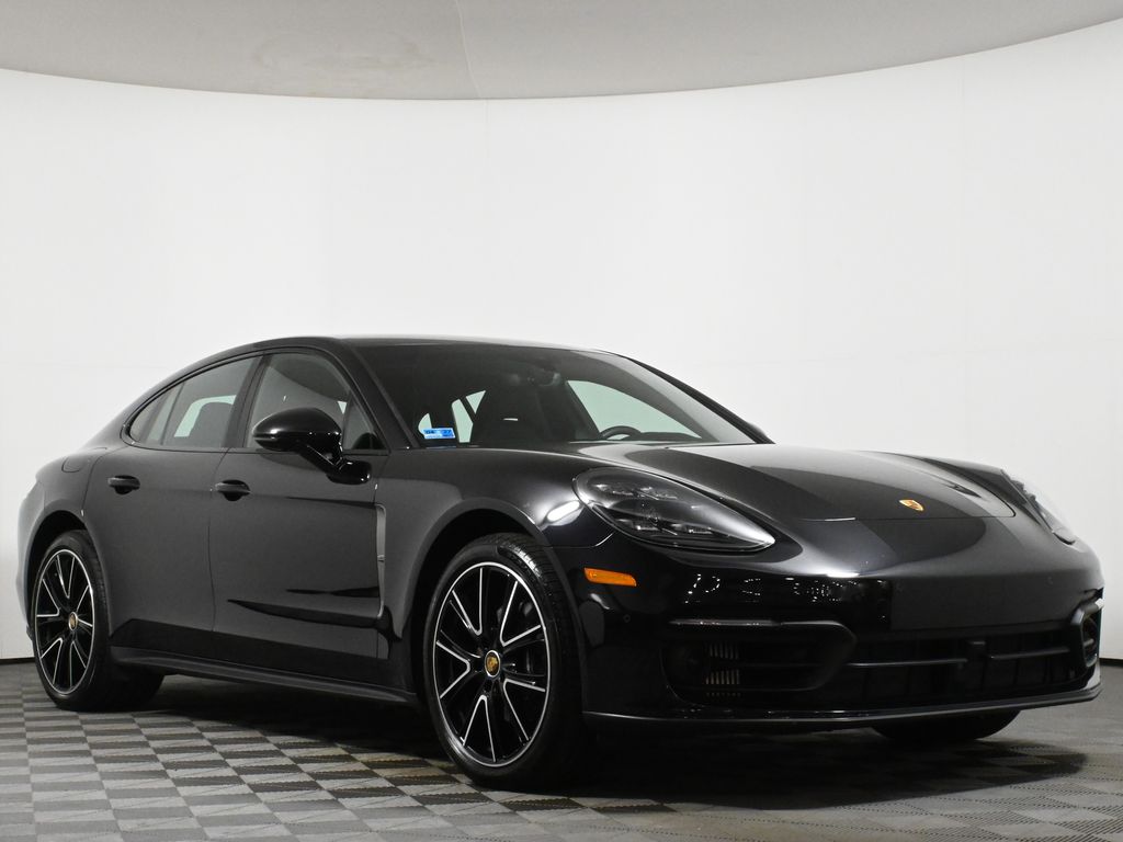 2022 Porsche Panamera Platinum 9