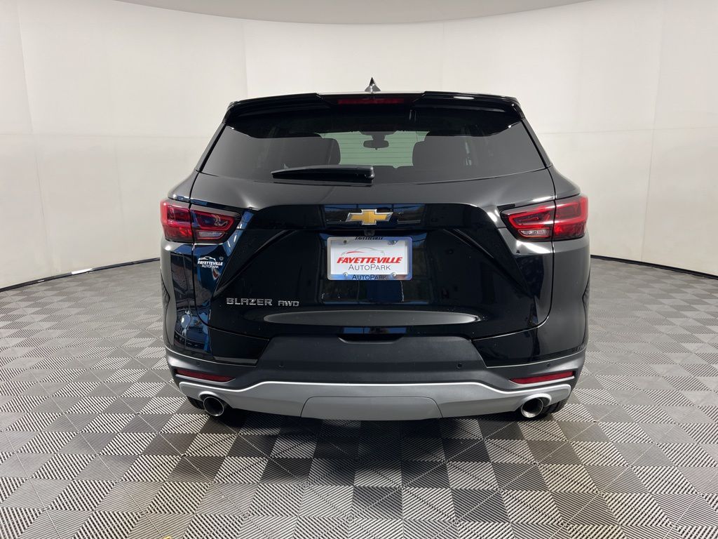 Thumbnail: 2026 Chevrolet Blazer - 4