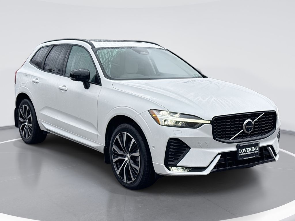 Crystal White Metallic 2023 Volvo XC60 B5 Plus Dark Theme AWD SUV / Crossover All-Wheel Drive Automatic