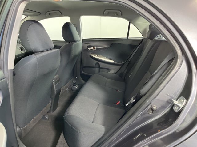 Thumbnail: 2010 Toyota Corolla - 9