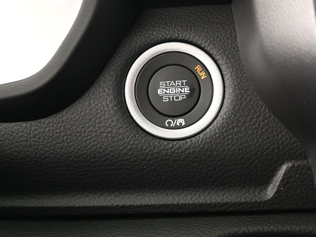 New 2026 Serrano Green Metallic Ram Big Horn/Lone Star image 23