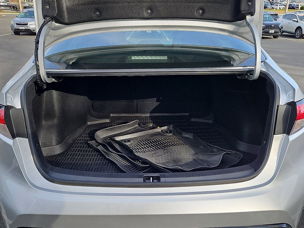 Thumbnail: 2023 Toyota Corolla - 29