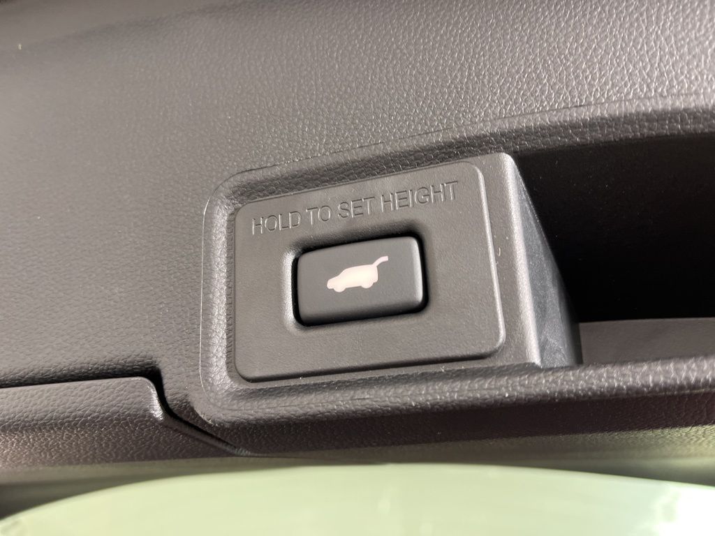 Thumbnail: 2026 Acura RDX - 11