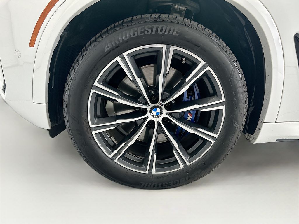 Thumbnail: 2024 BMW X5 - 29