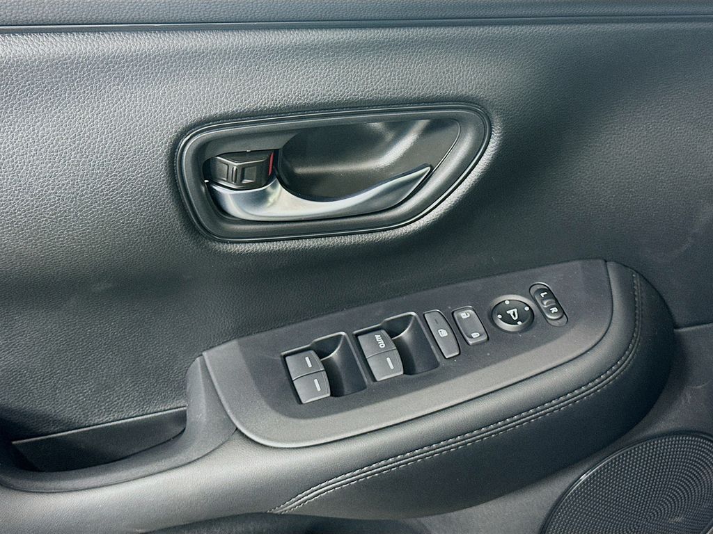 Thumbnail: 2026 Honda HR-V - 18