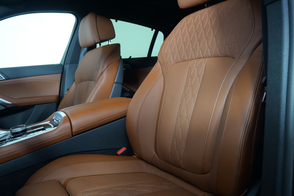 Thumbnail: 2026 BMW X6 - 10
