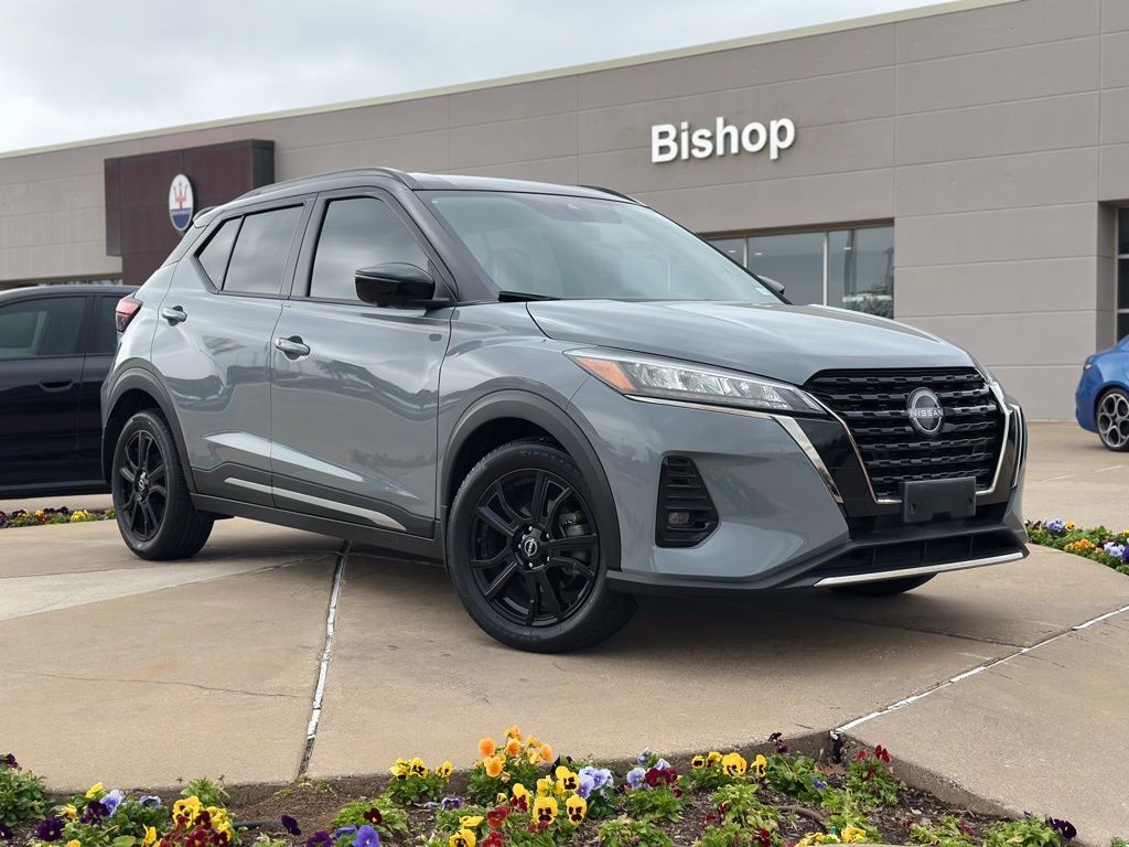 2024 Nissan Kicks SR FWD