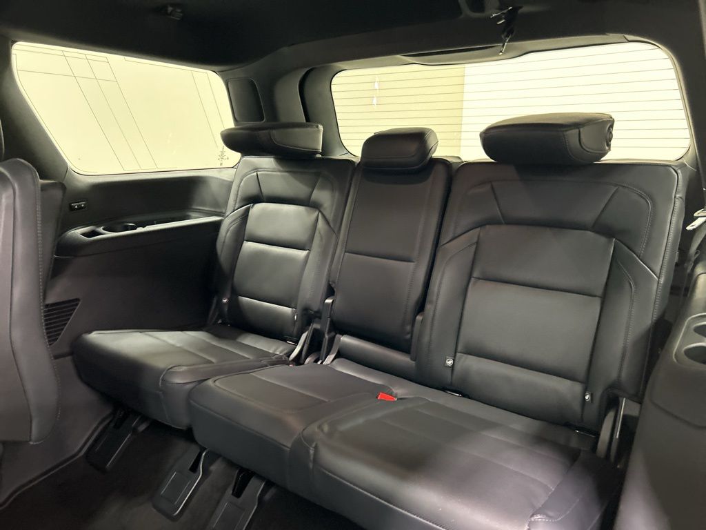 new 2025 Lincoln Navigator car, priced at $100,022