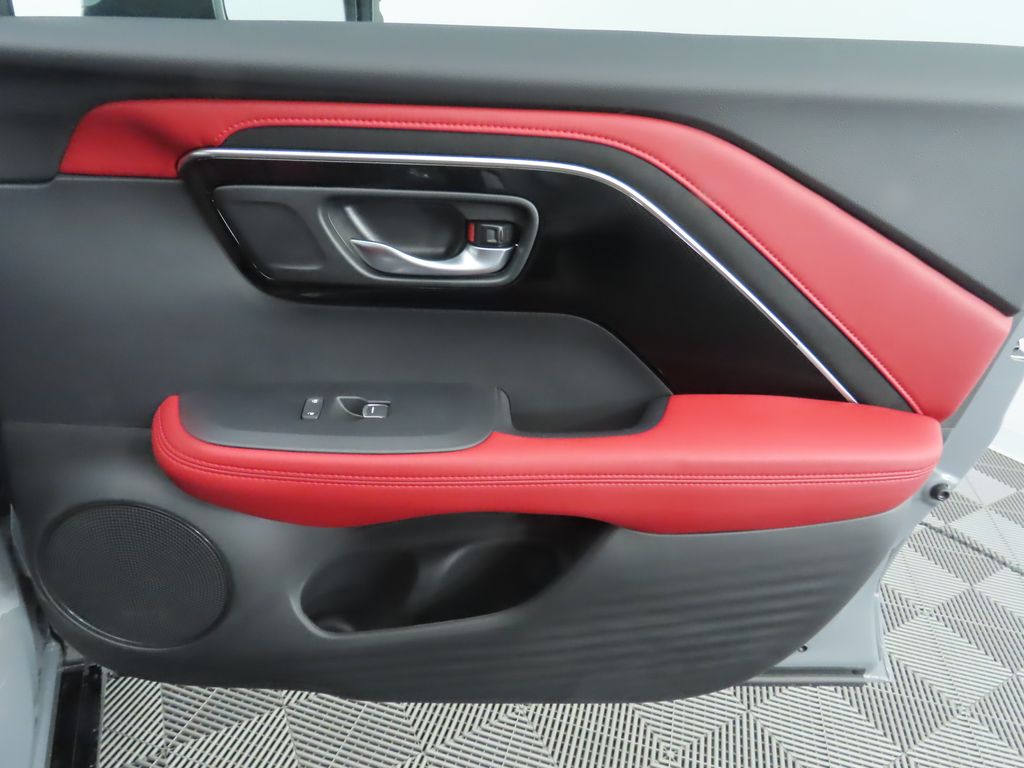 Thumbnail: 2025 Acura ADX - 27