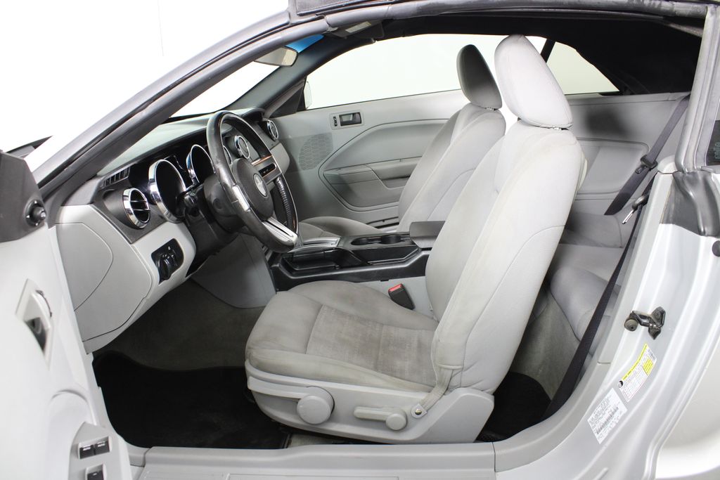 Used 2006 Ford Mustang for sale in 