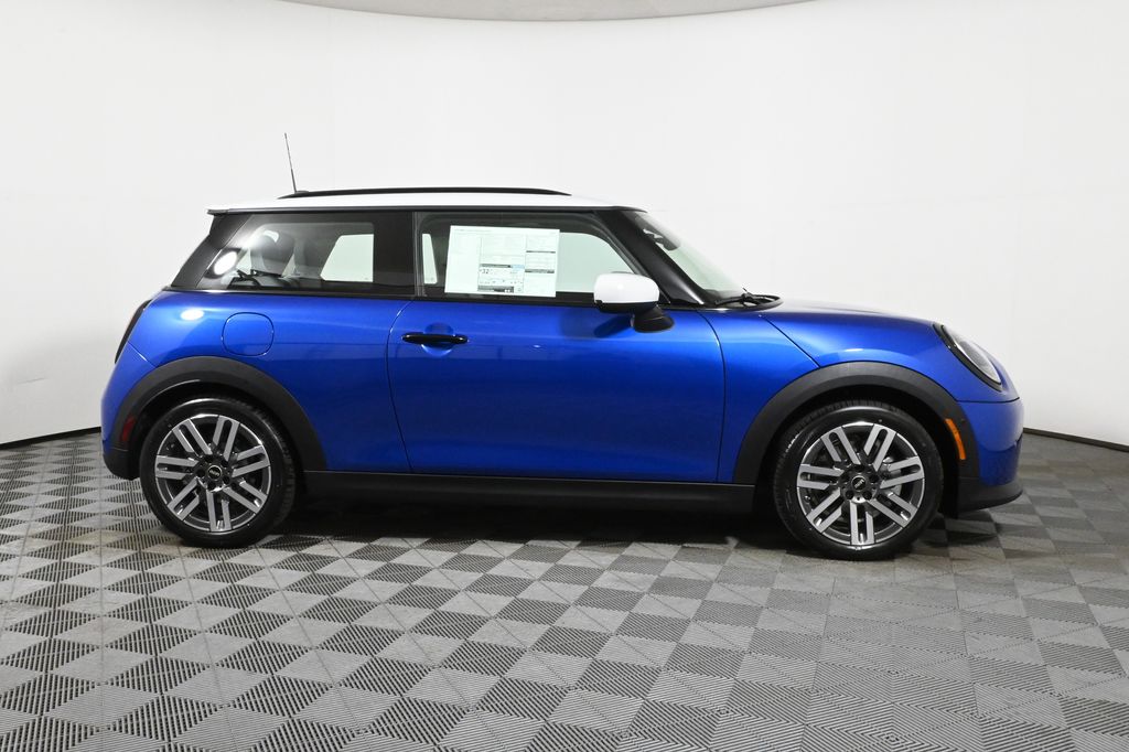 2025 MINI Cooper S 8