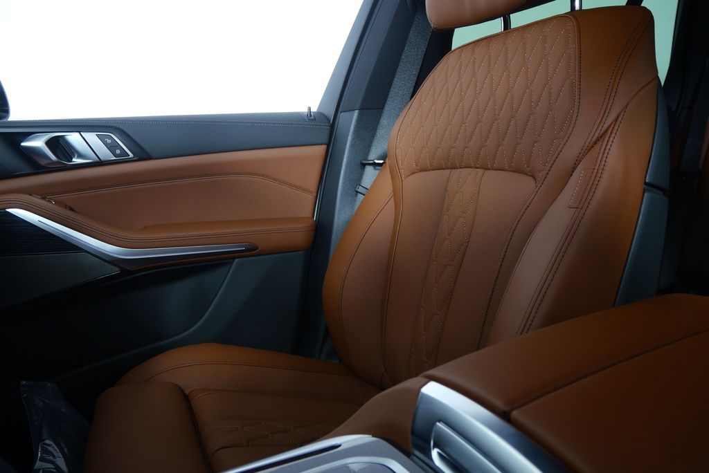 Thumbnail: 2026 BMW X5 - 23